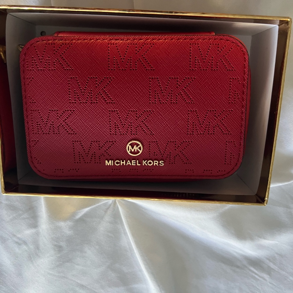 Michael Kors jewelry holder